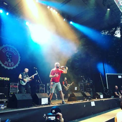 38851750_252349038932111_3156244841604579328_n