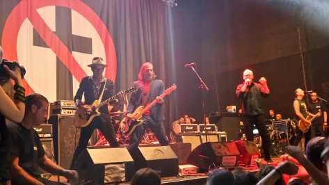 38908256_10214925286238669_1835310624469417984_n