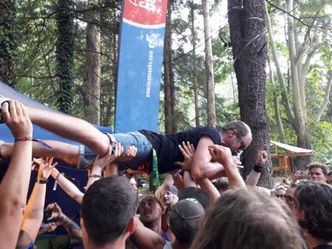 39042055_300326517383851_2245538541641662464_n